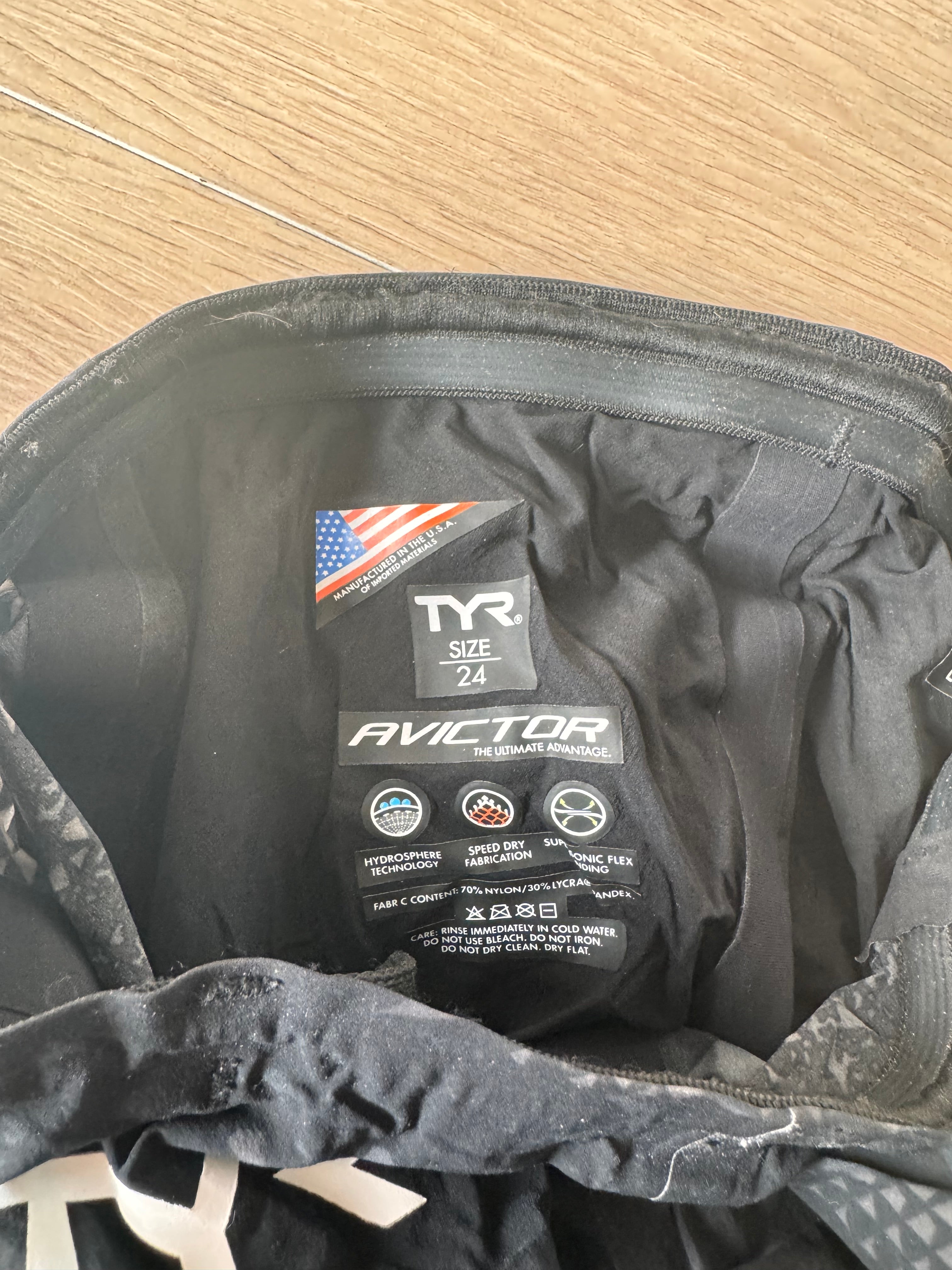 Mens TYR Avictor jammer