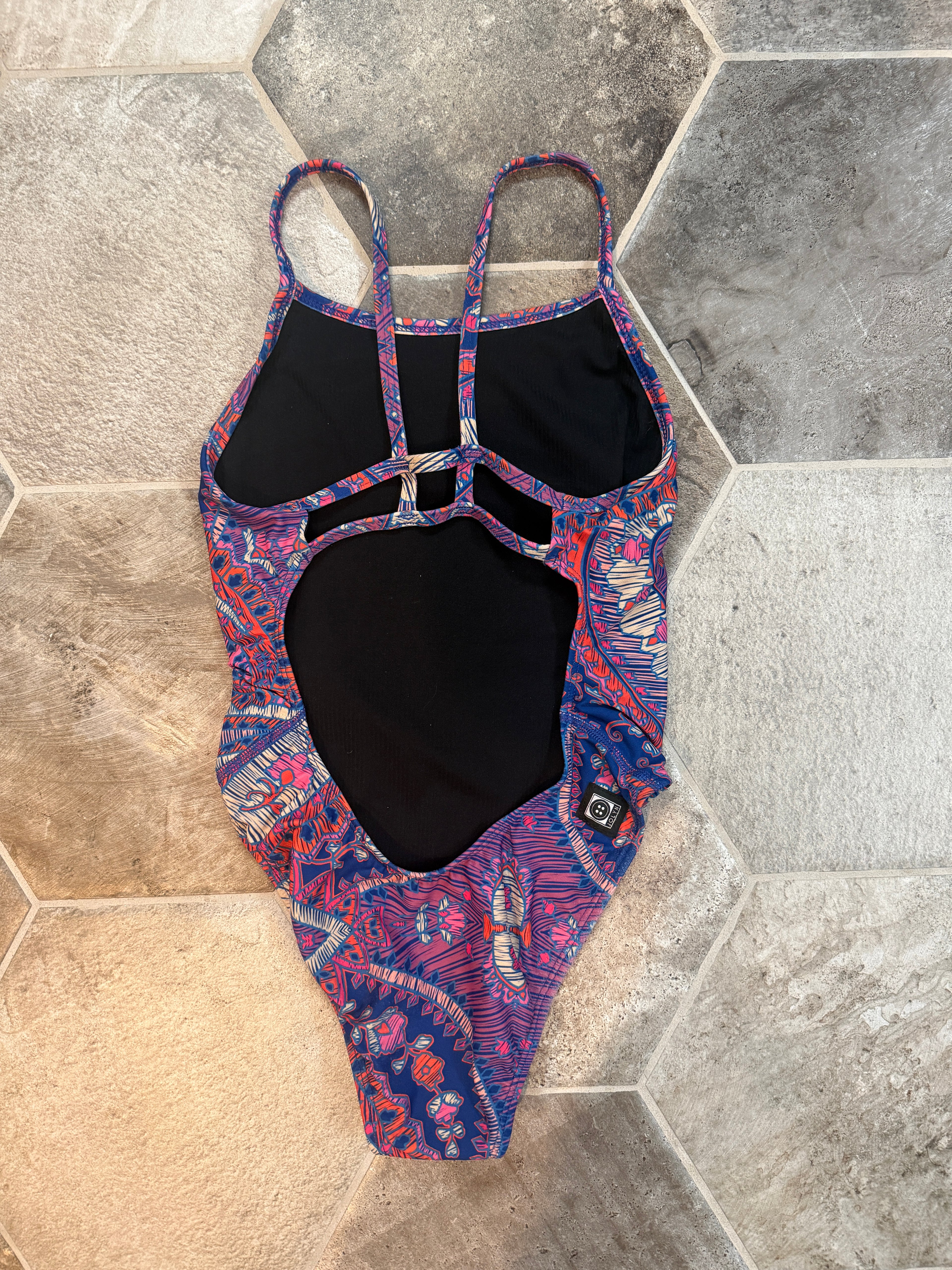 Jolyn Rhys One Piece Size 26