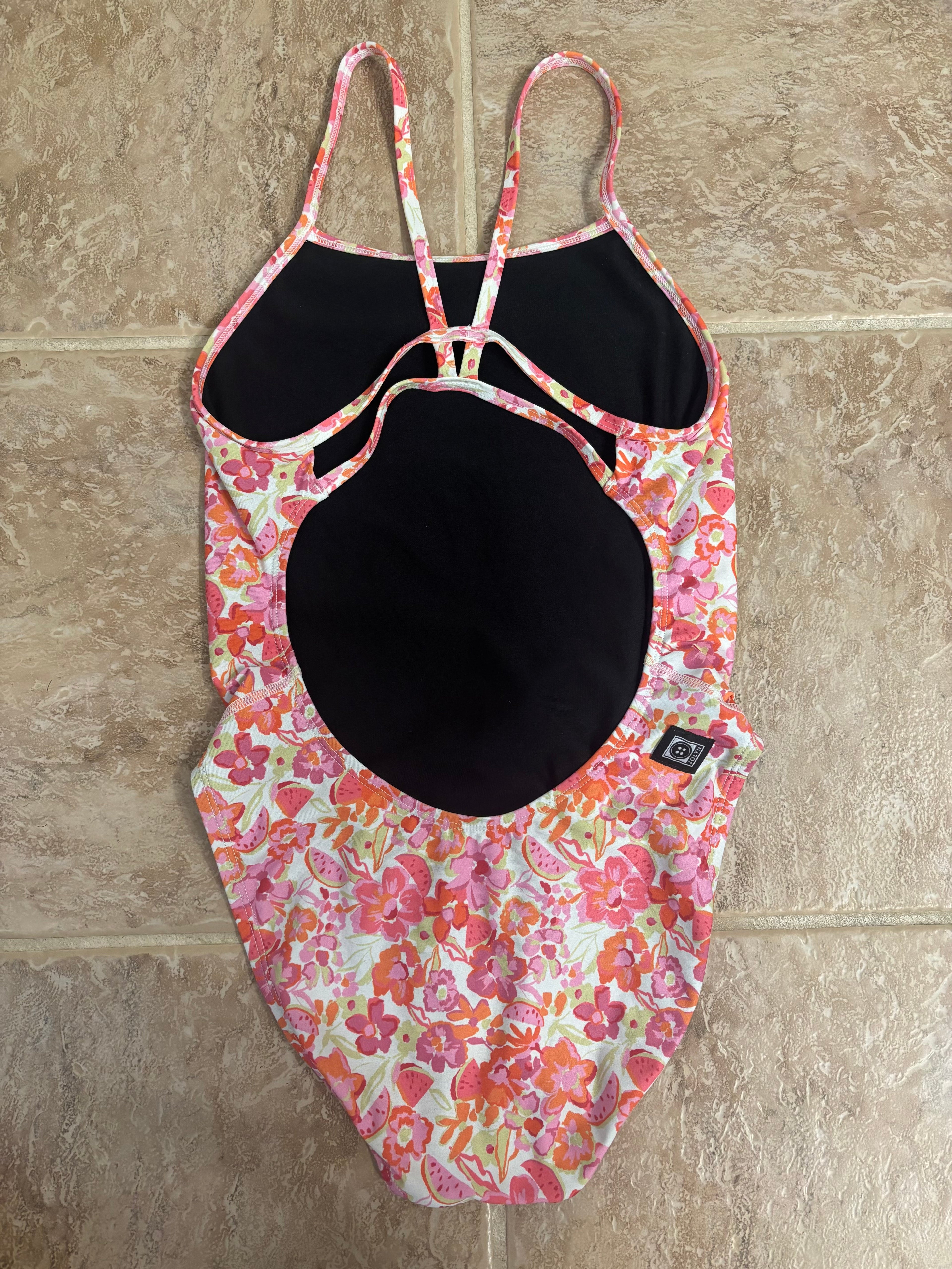 Jolyn Drew One piece size 28