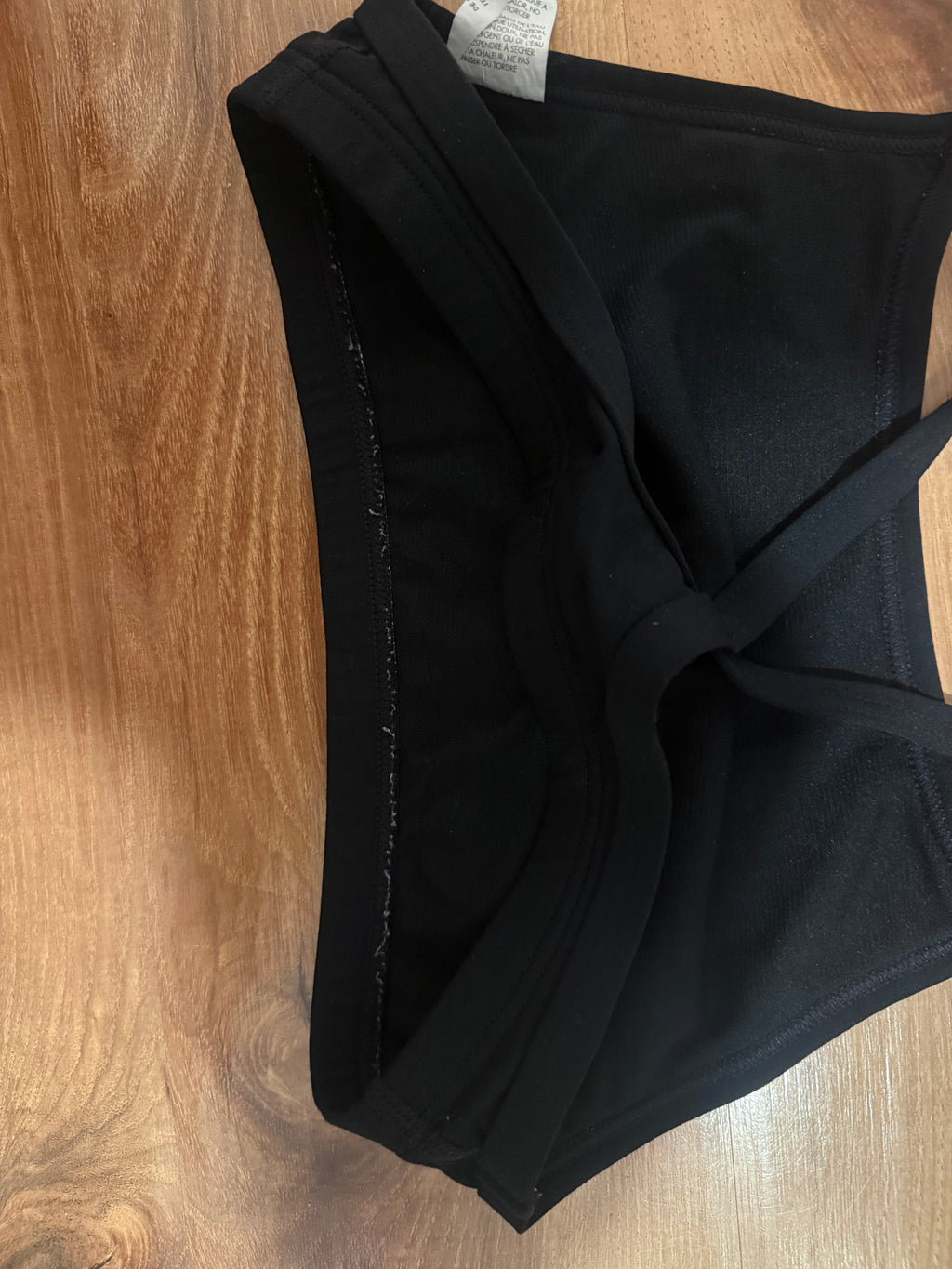 TYR Black Top- S(4/6)