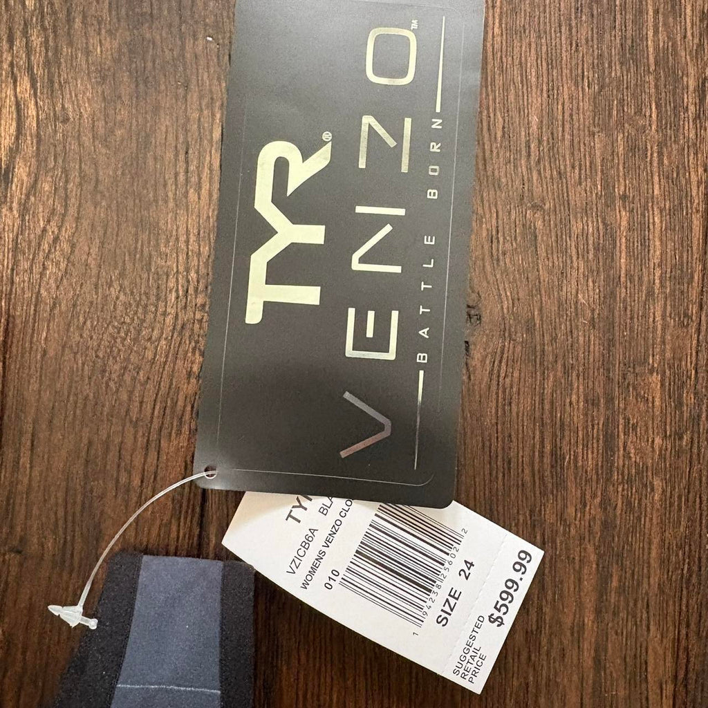 New Women's TYR Venzo Closed Back 24